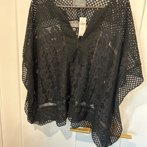 ANTHROPOLOGIE Cropped Black Crochet/Lace Poncho one size - Picture 5 of 8